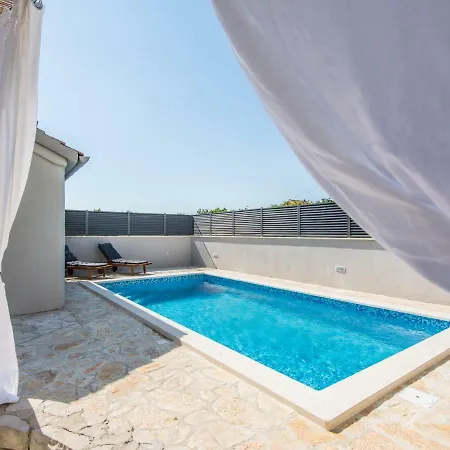 Ana 4* With Pool, * Задар