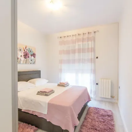 Ana 4* With Pool, Вилла